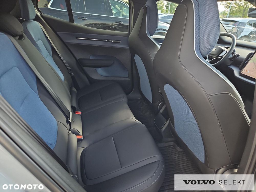 Volvo EX30 69kWh Twin Motor Plus - 13