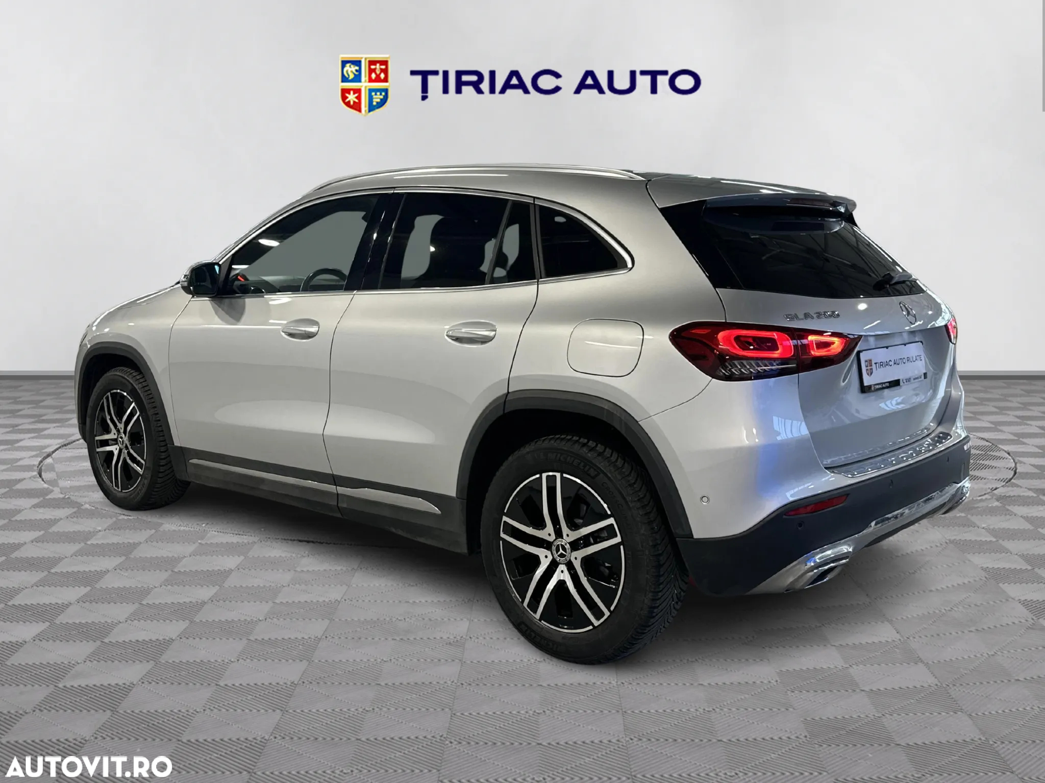 Mercedes-Benz GLA 200 Aut. - 3