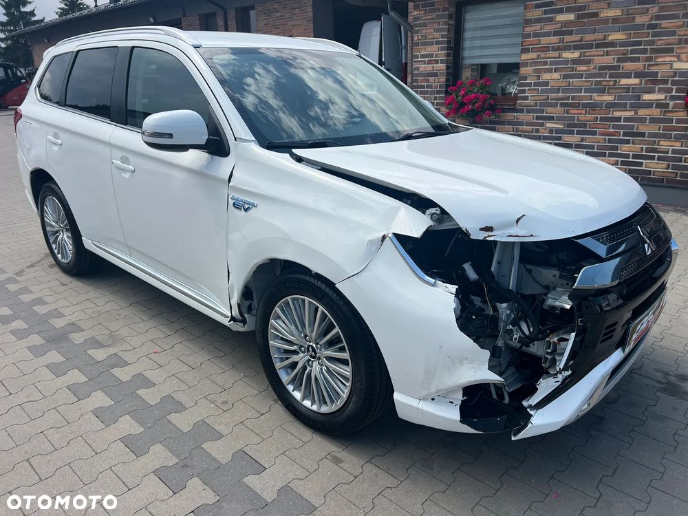 Mitsubishi Outlander 2.4 4WD - 3