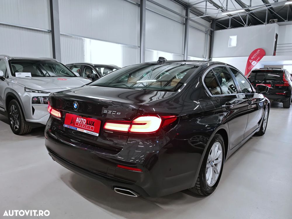 BMW Seria 5 530e Aut. - 4