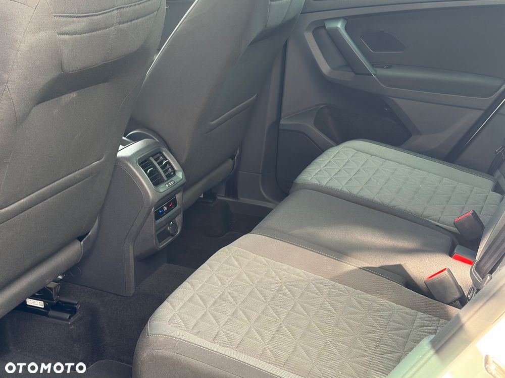 Volkswagen Tiguan 2.0 TDI SCR 4Mot Life DSG - 23