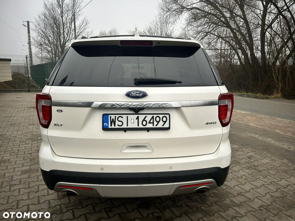 Ford Explorer - 7