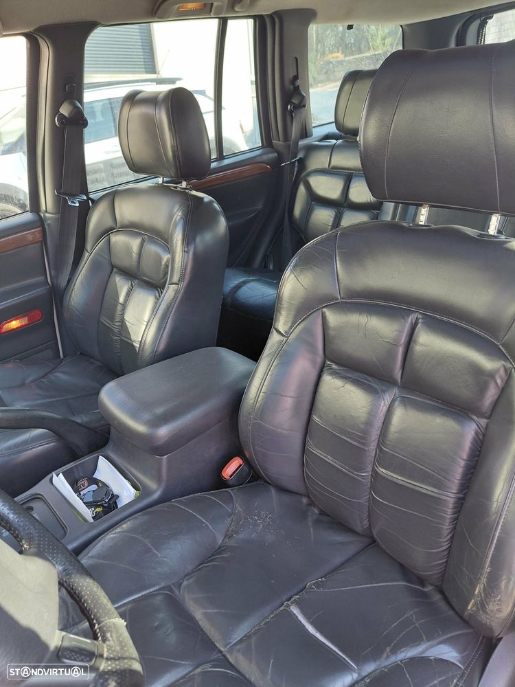 Jeep Grand Cherokee - 4