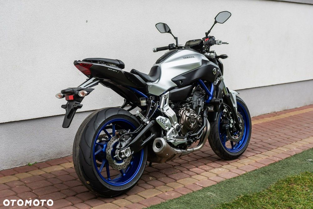Yamaha MT - 3