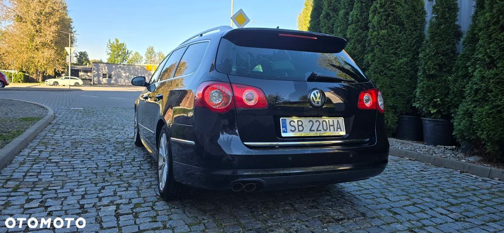 Volkswagen Passat 2.0 TDI Highline R-Style - 4