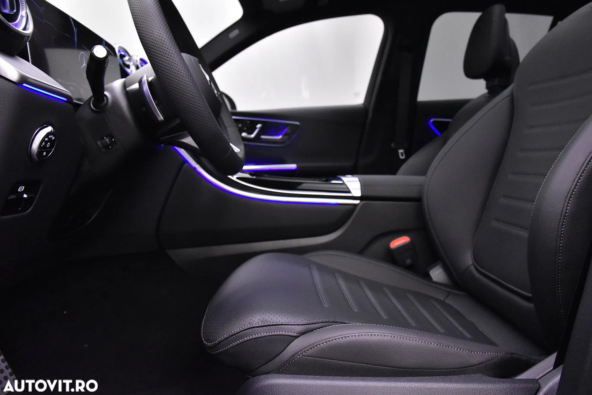 Mercedes-Benz GLC 220 d 4MATIC MHEV - 25