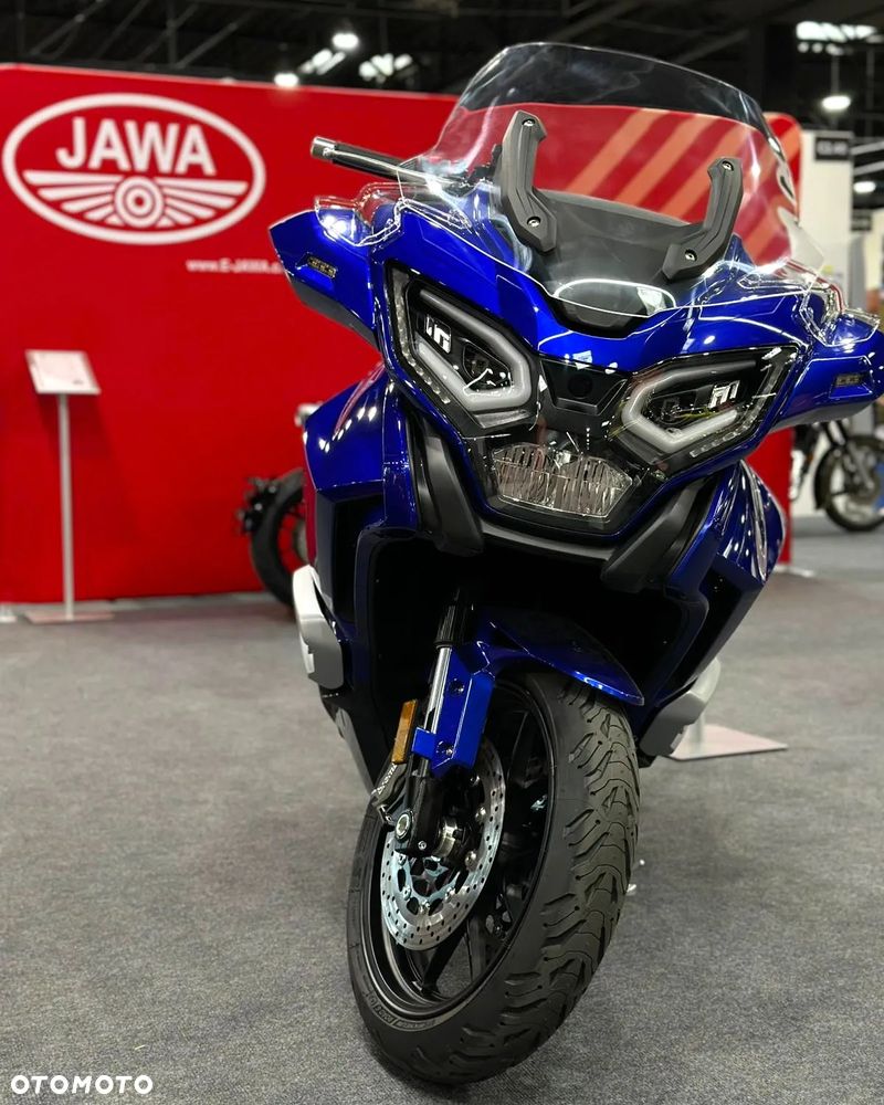 Jawa 750 Touring - 4