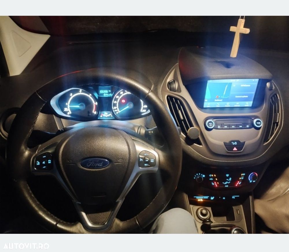 Ford Tourneo Courier 1.5 TDCi Ambiente - 4