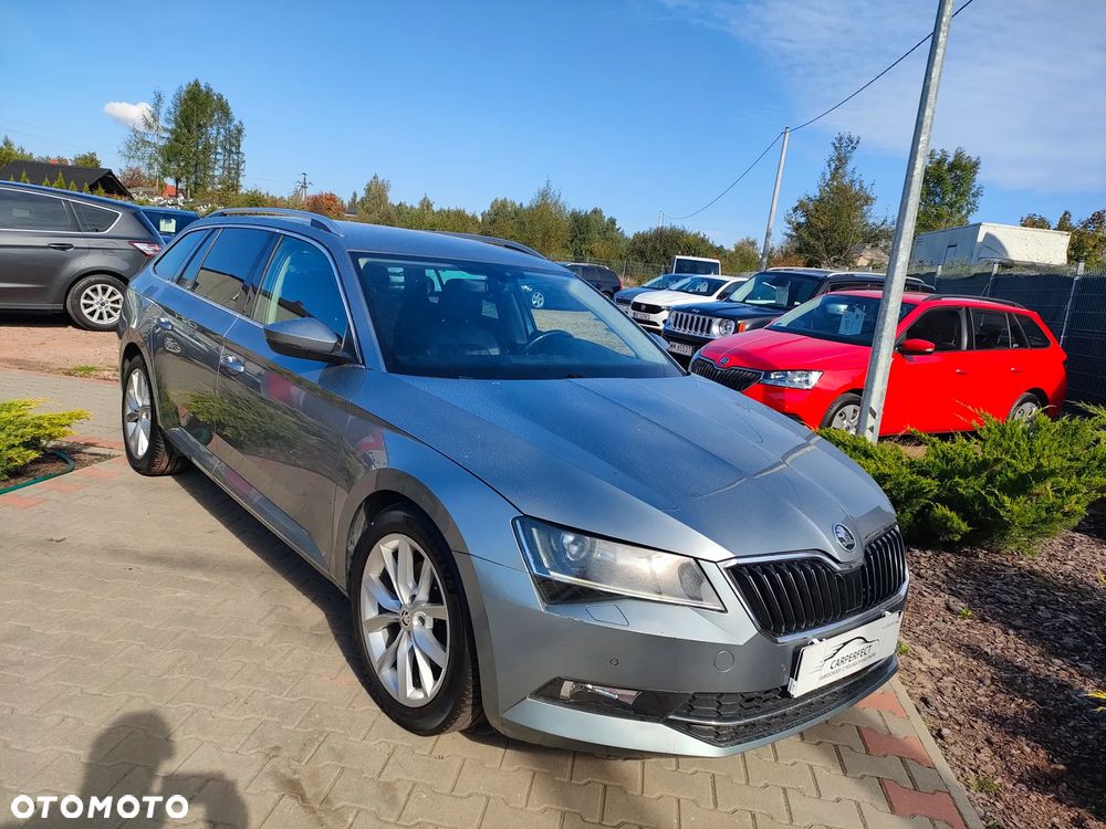 Skoda Superb 2.0 TDI DSG Premium Edition - 8