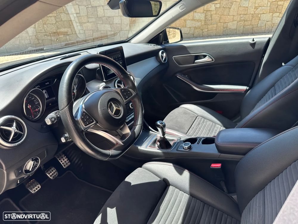 Mercedes-Benz CLA 180 d Shooting Brake AMG Line - 11