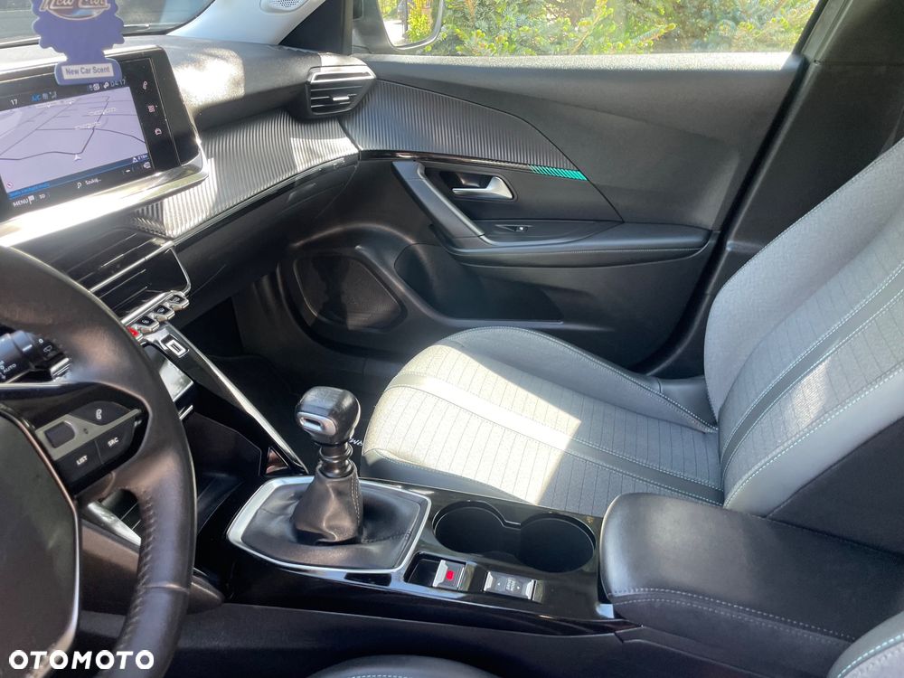 Peugeot 2008 1.2 PureTech Allure Pack S&S - 5
