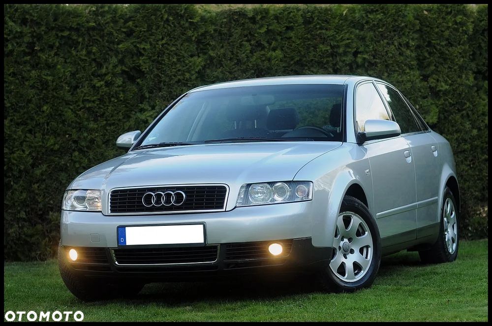 Audi A4 Limousine - 13
