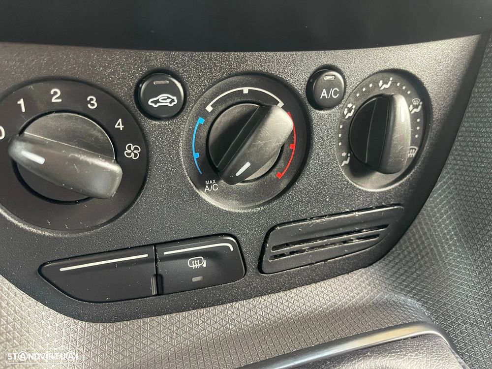 Ford TRANSIT CONNECT LONGA - 13