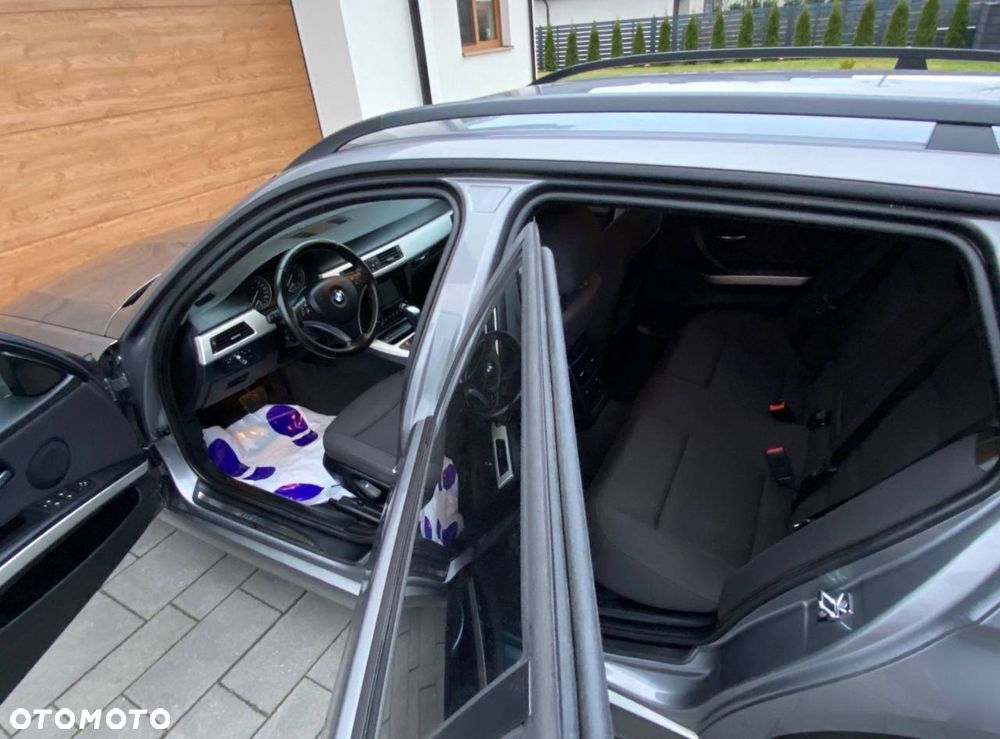 BMW Seria 3 - 24
