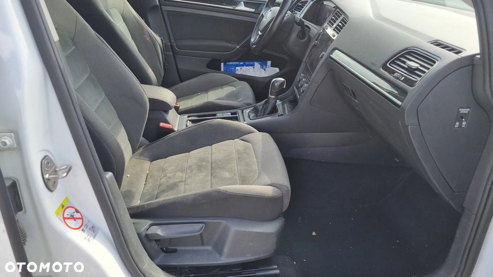 Volkswagen Golf 2.0 TDI (BlueMotion Technology) DSG Comfortline - 21