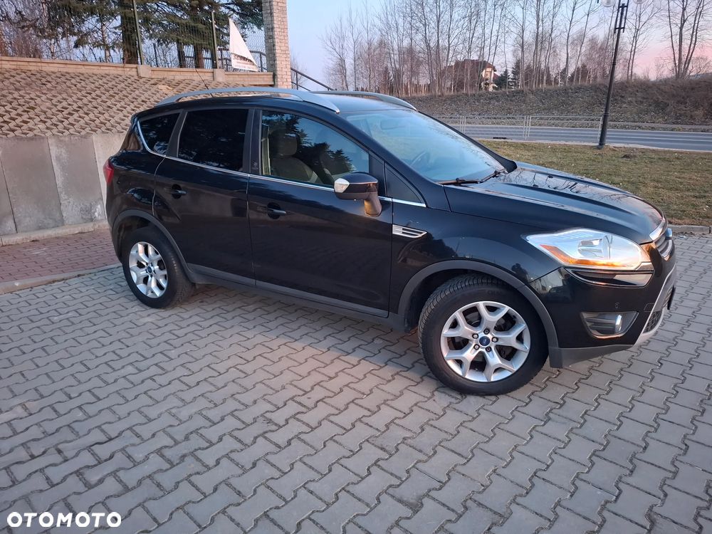 Ford Kuga 2.0 TDCi 2x4 Titanium - 6