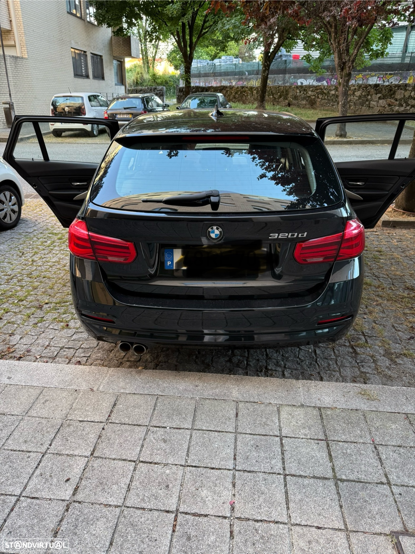 BMW 320 d Touring Advantage - 2