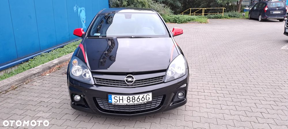 Opel Astra III GTC 1.6 Sport - 1