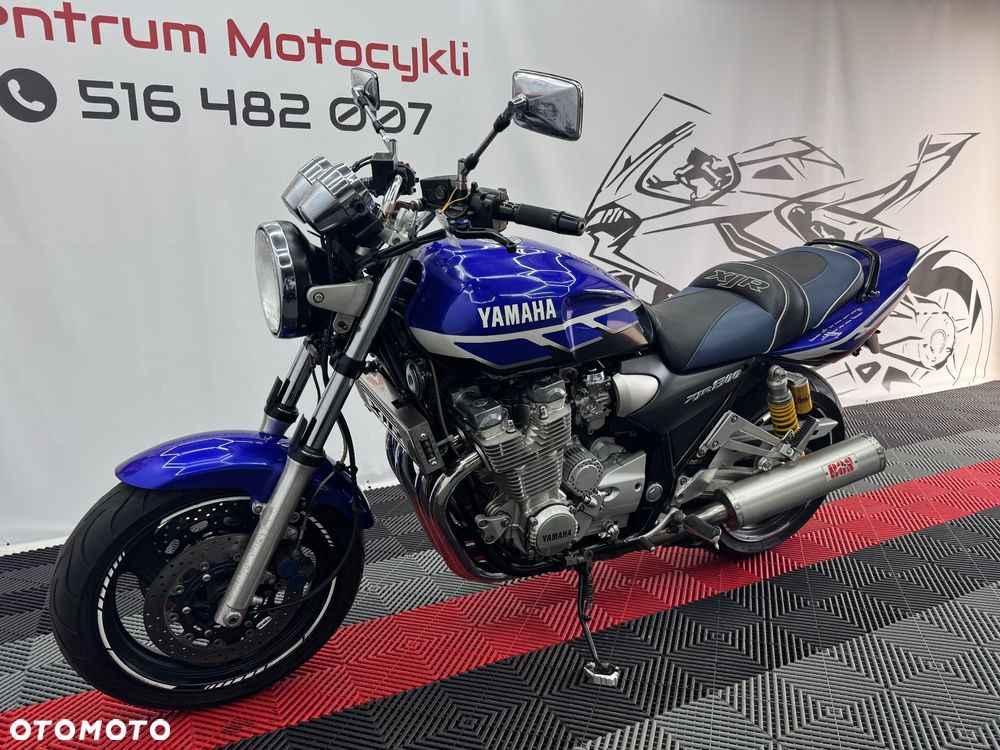 Yamaha XJR - 6
