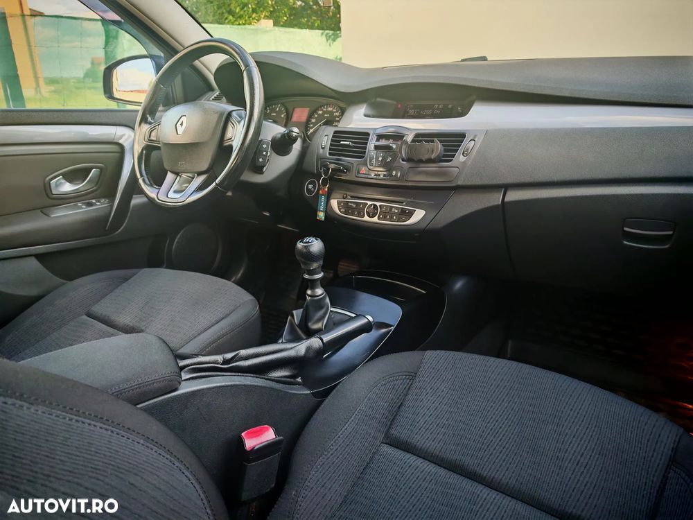 Renault Laguna dCi 110 FAP Dynamique - 10