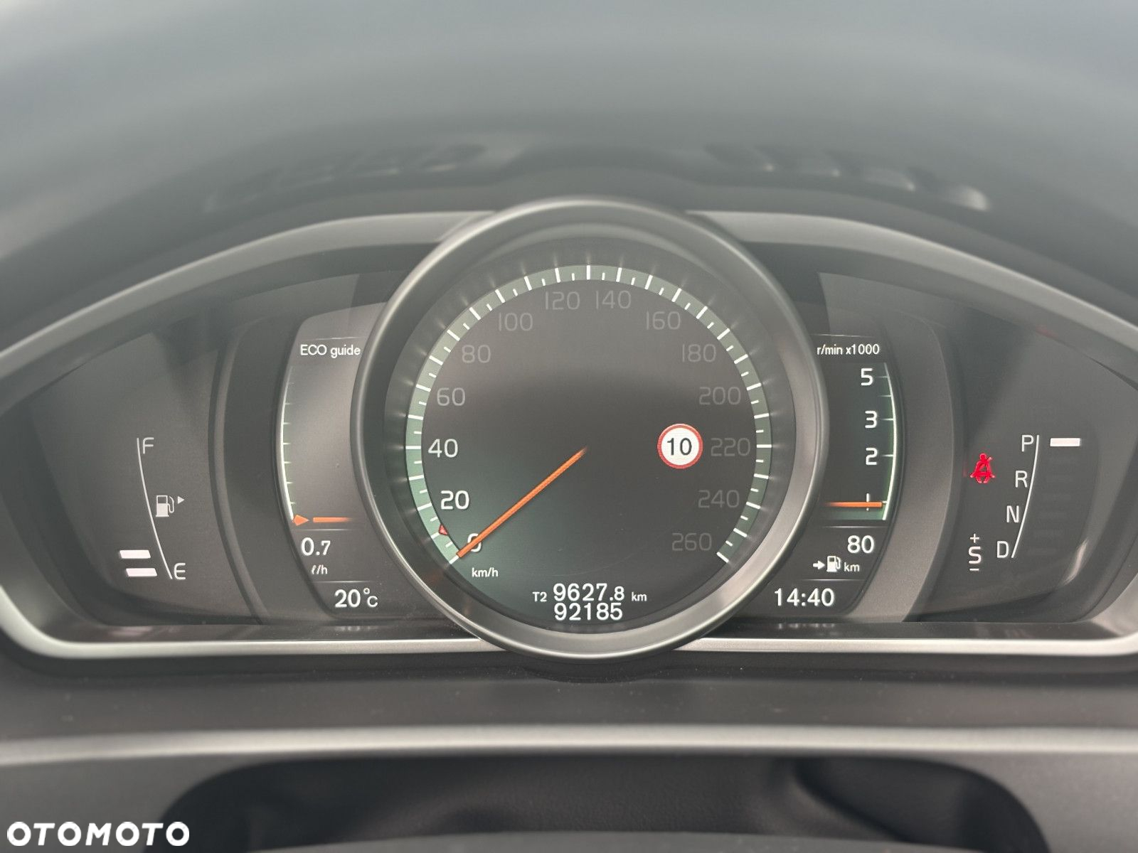 Volvo V40 - 8