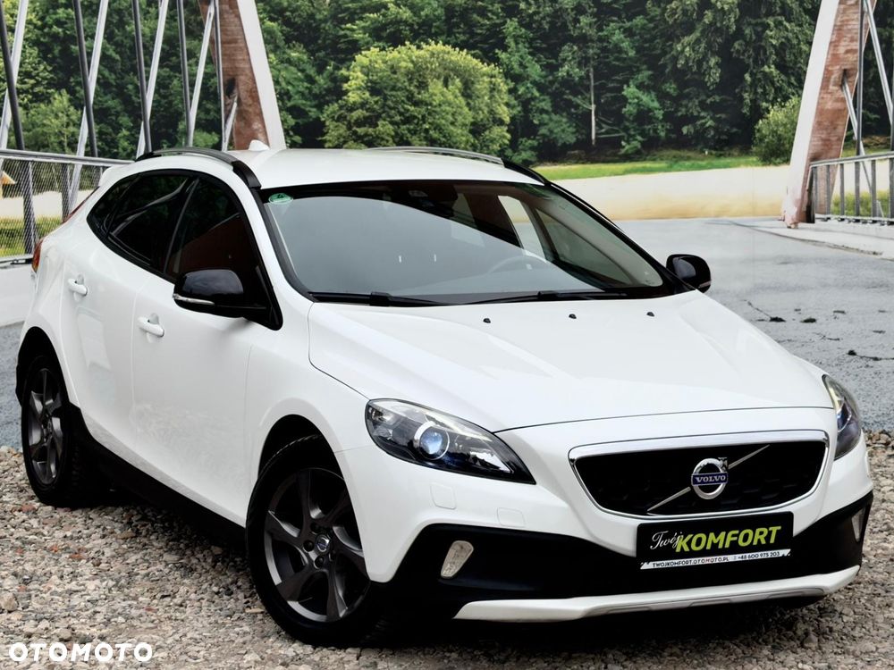 Volvo V40 Cross Country - 2