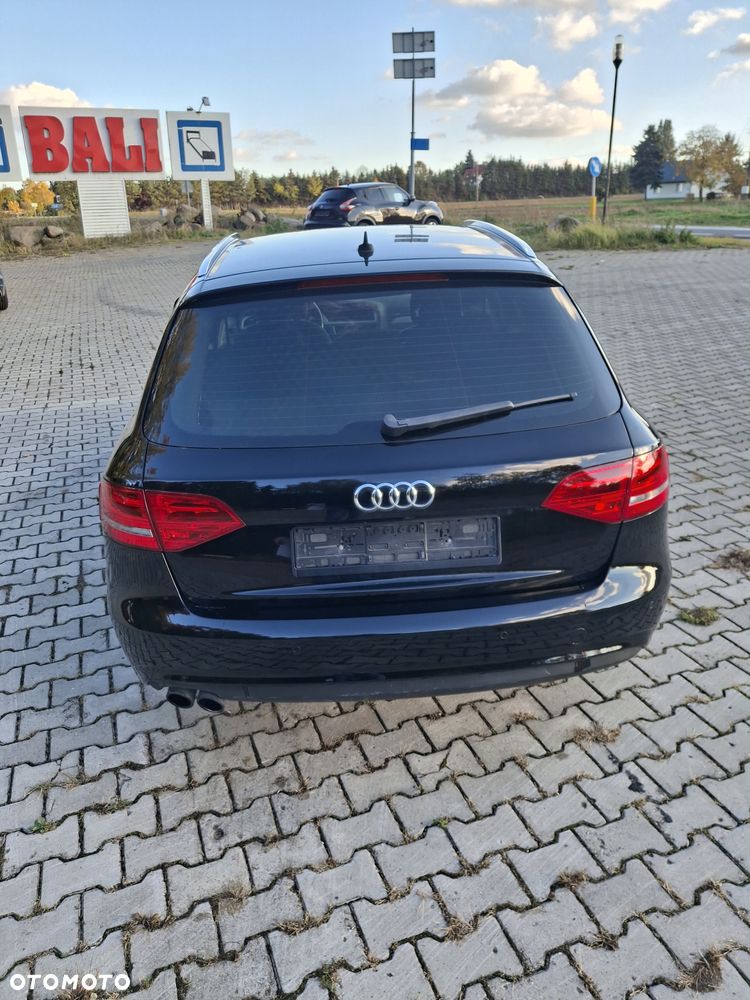 Audi A4 Avant - 11
