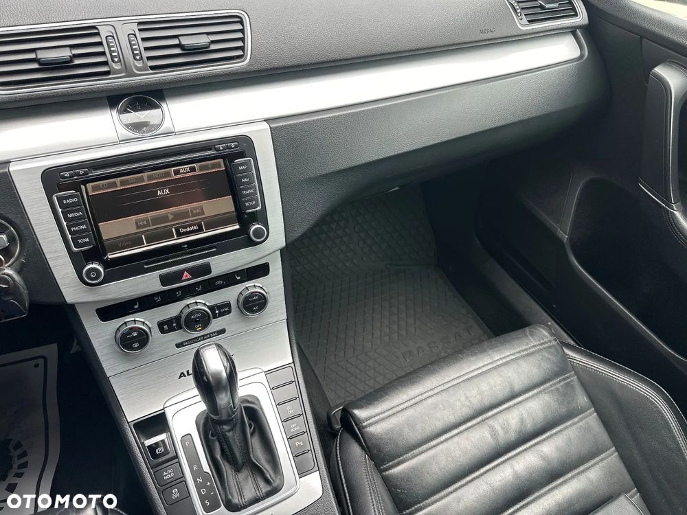 Volkswagen Passat 2.0 TDI 4Mot Highline DSG - 18
