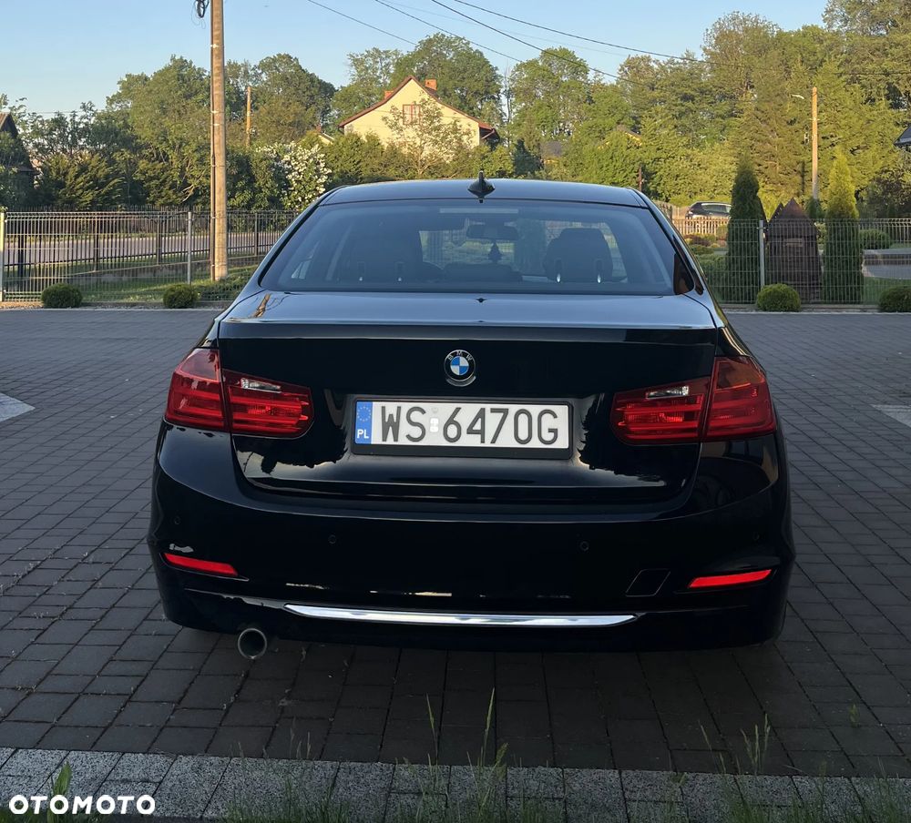 BMW Seria 3 318d Luxury Line - 7