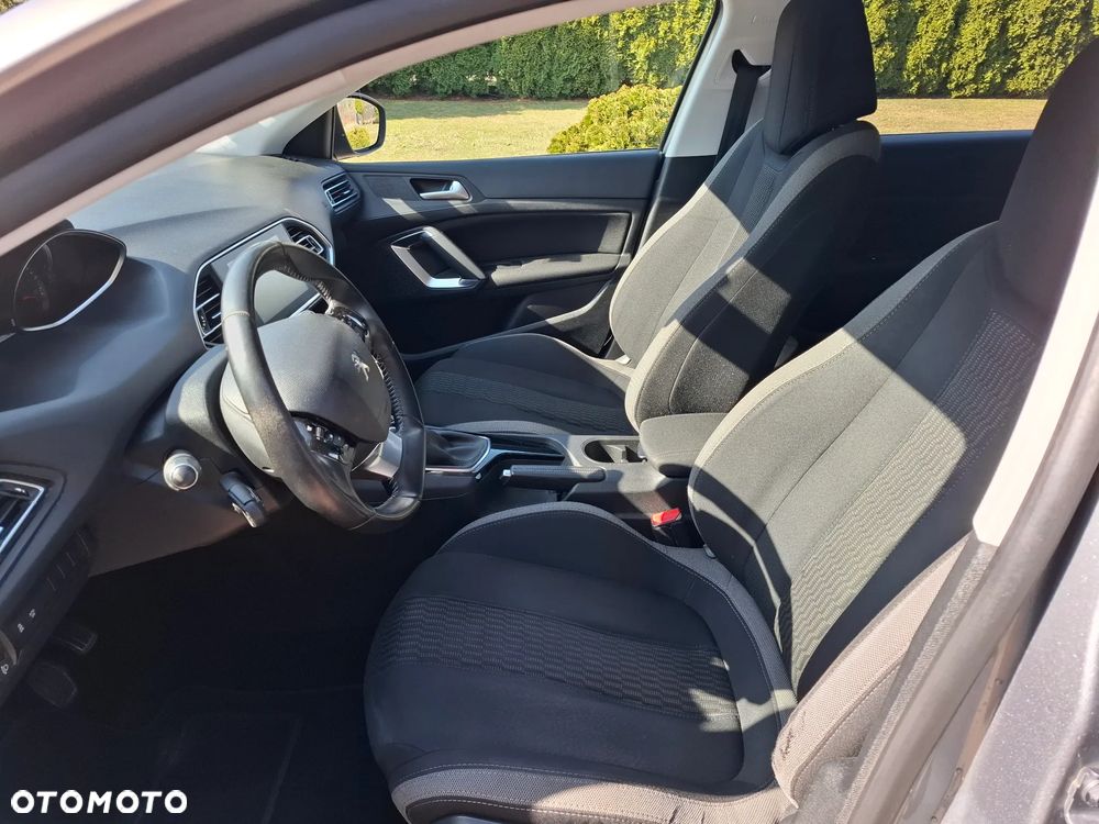 Peugeot 308 - 18