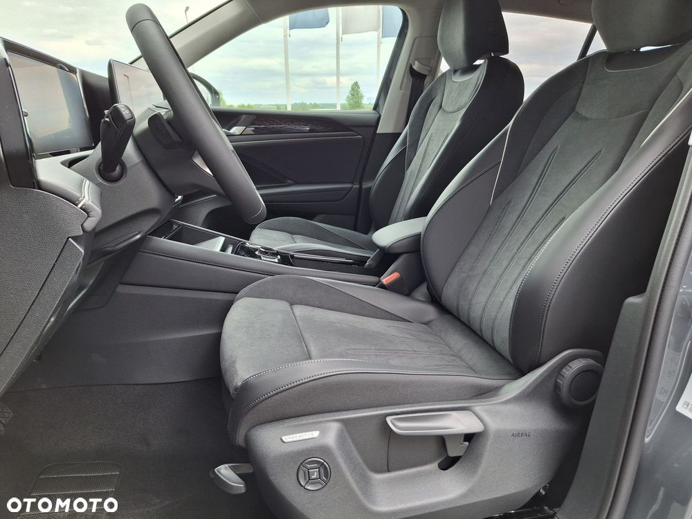 Volkswagen Tiguan - 10