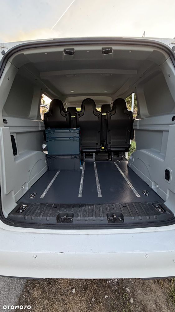 Volkswagen ID. Buzz 79kWh Pro - 17