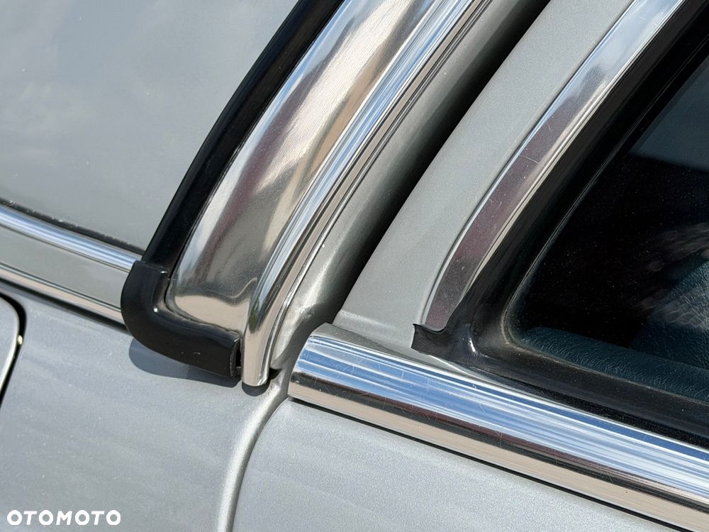 Mercedes-Benz W123 - 22