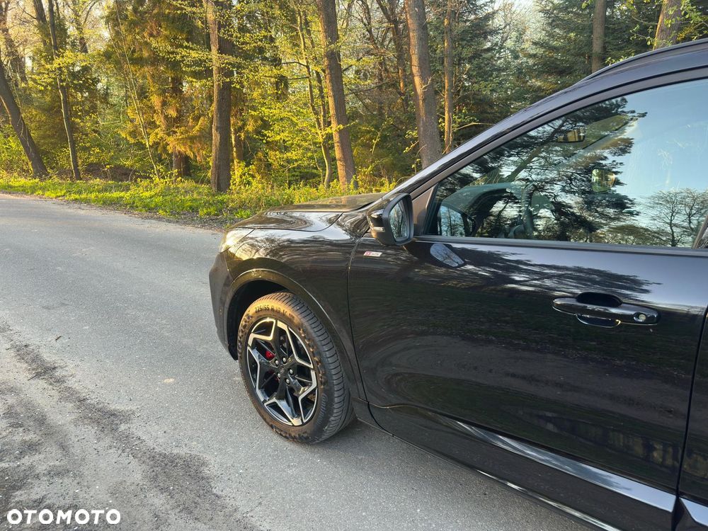 Ford Kuga 2.5 Duratec FHEV ST-LINE X - 8