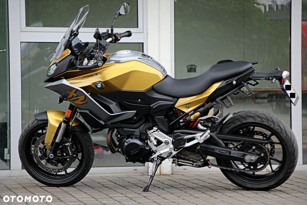 BMW XR - 10