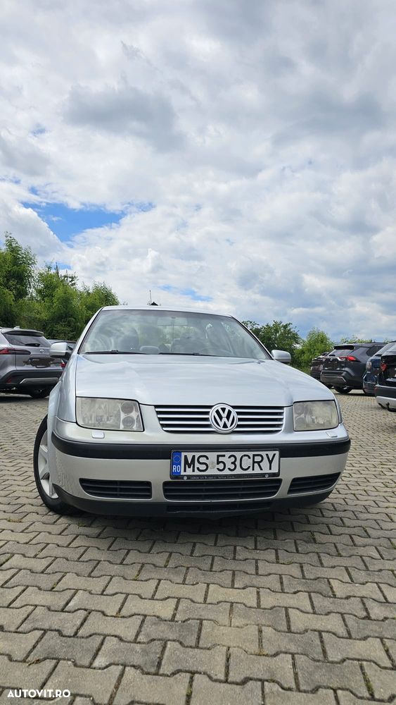 Volkswagen Bora 1.9TDI Basis - 2