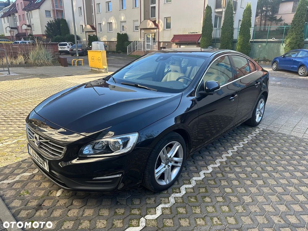 Volvo S60 D4 Momentum - 2