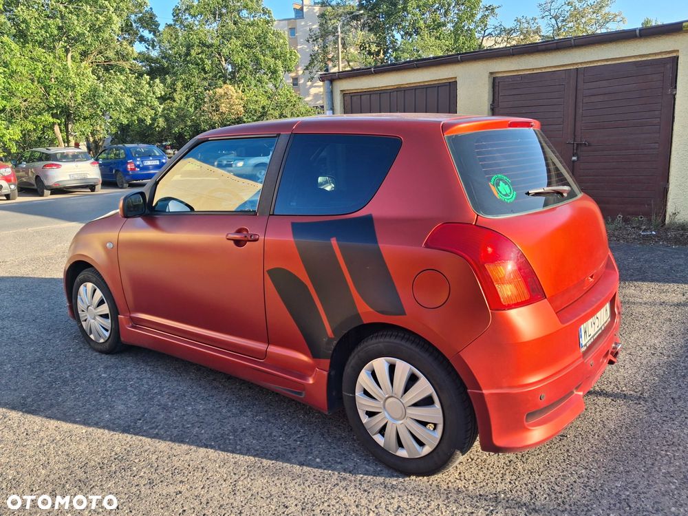 Suzuki Swift - 3