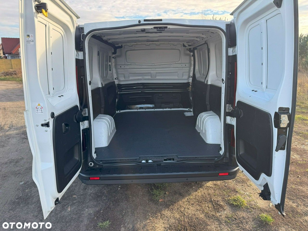 Renault Trafic - 9