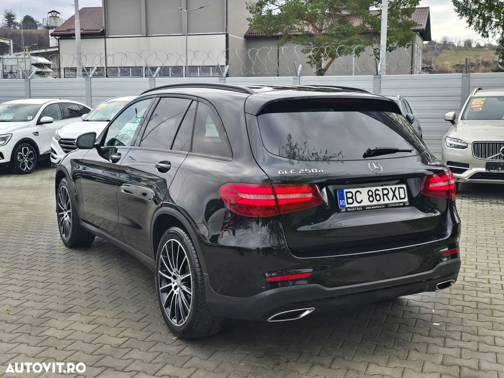 Mercedes-Benz GLC 250 d 4Matic 9G-TRONIC AMG Line - 3