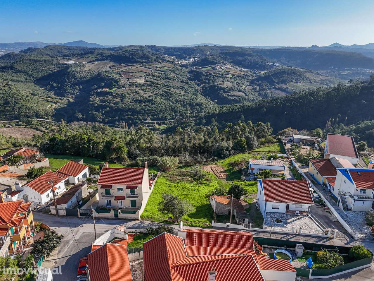 Terreno com projecto aprovado na Barreiralva, Mafra - Grande imagem: 3/17