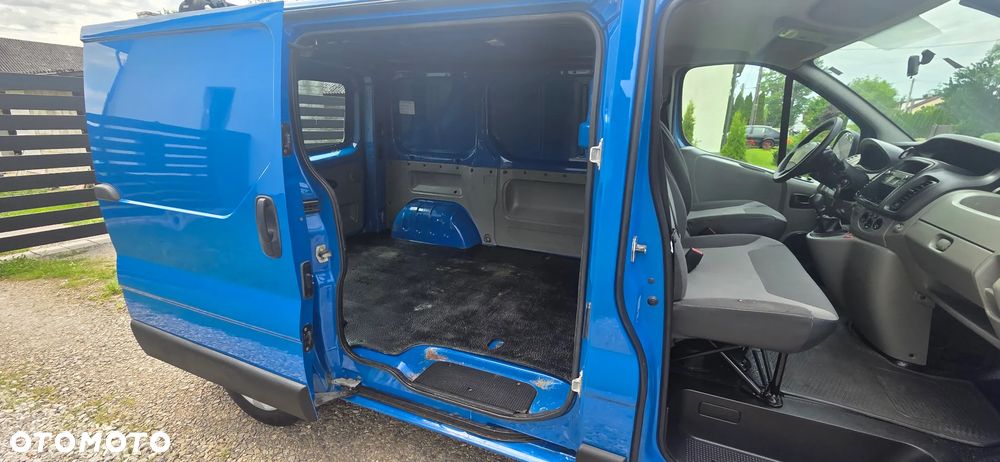 Renault Trafic - 15