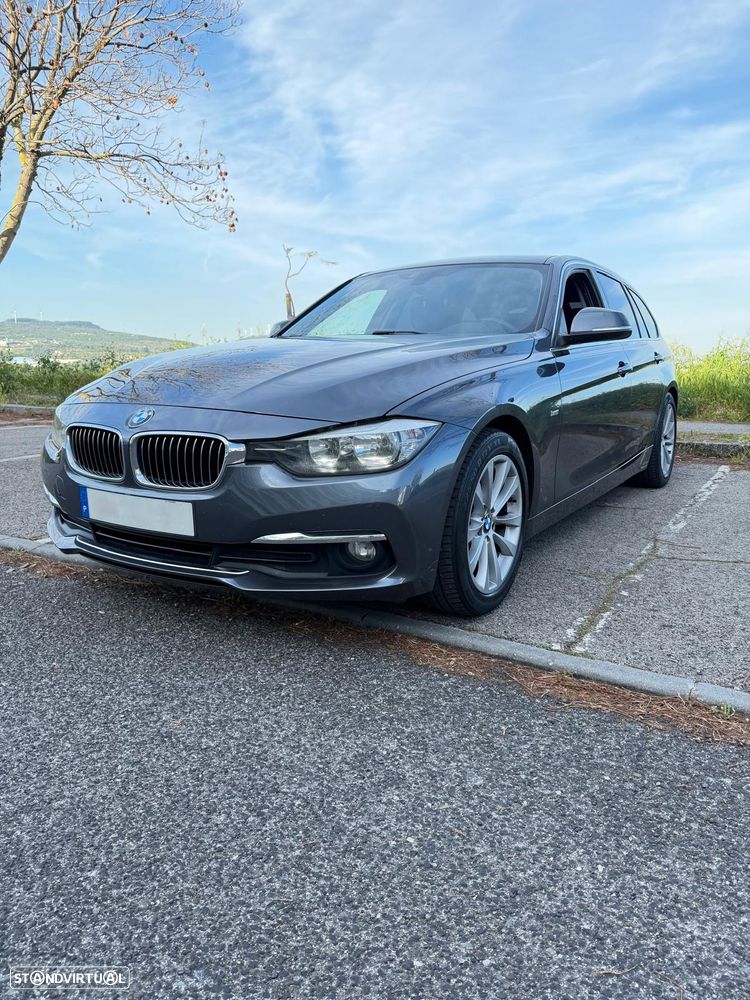 BMW 320 d Auto Line Luxury - 1