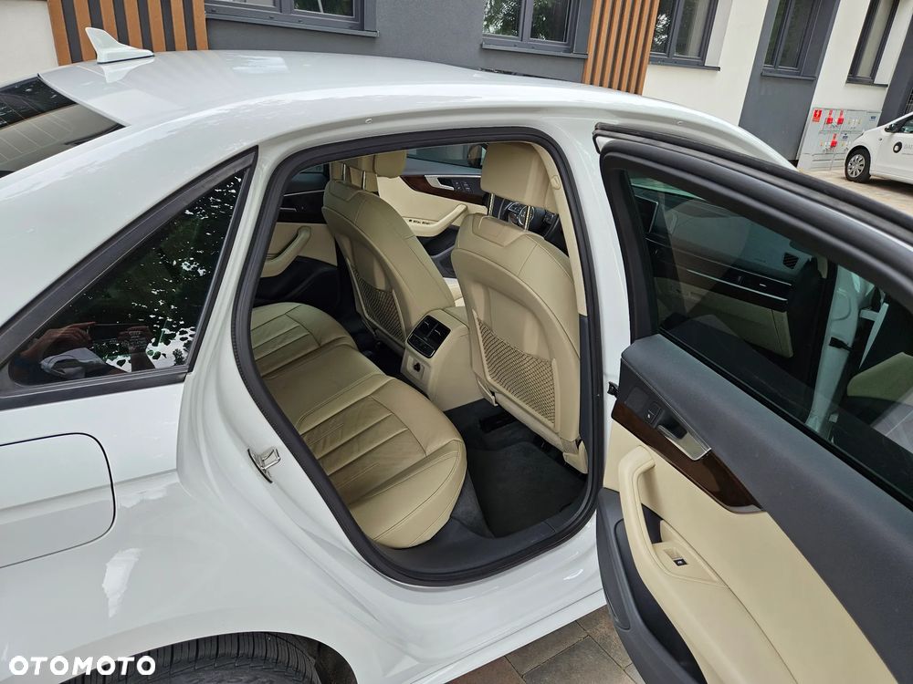 Audi A4 Limousine 2.0 TFSI ultra S tronic design - 15