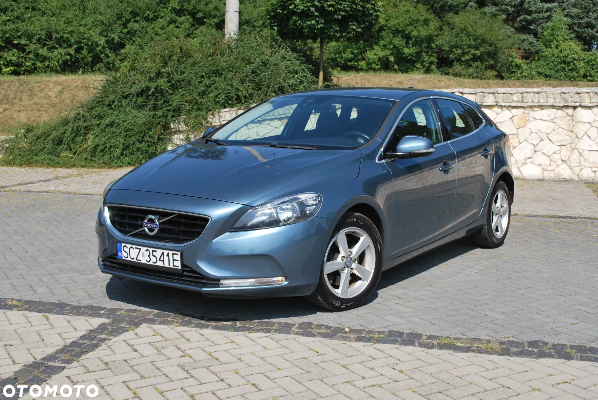 Volvo V40 T2 Momentum - 9