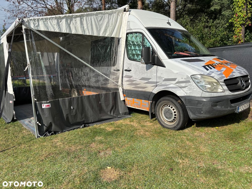 Mercedes-Benz Sprinter - 2