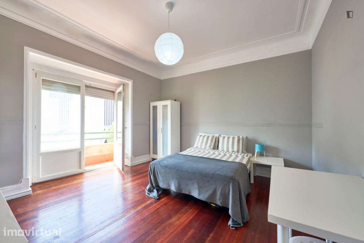 Quarto - localizado em Entrecampos Lisbon - Grande imagem: 3/40
