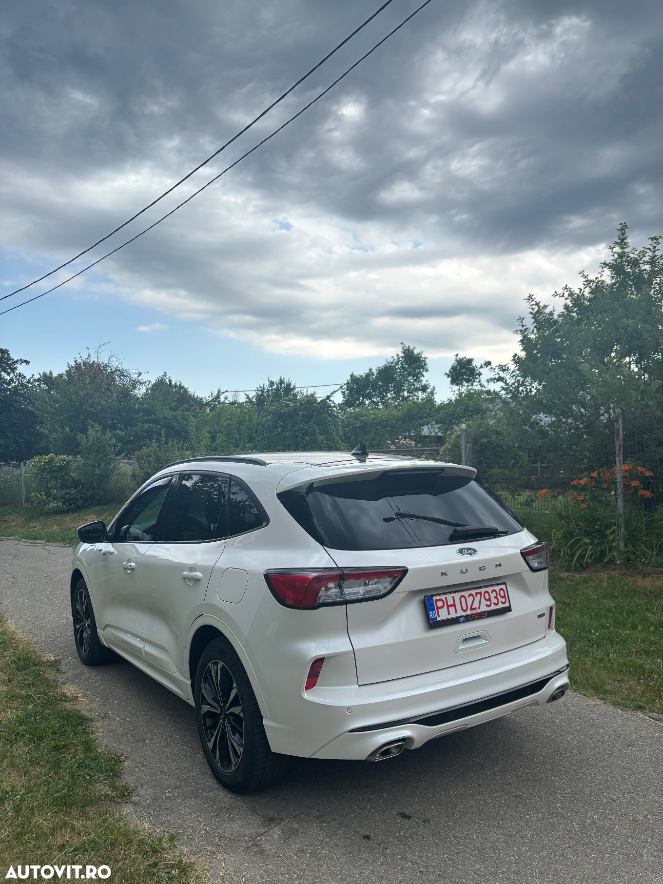 Ford Kuga 2.5 Duratec FWD PHEV ST-Line X - 3