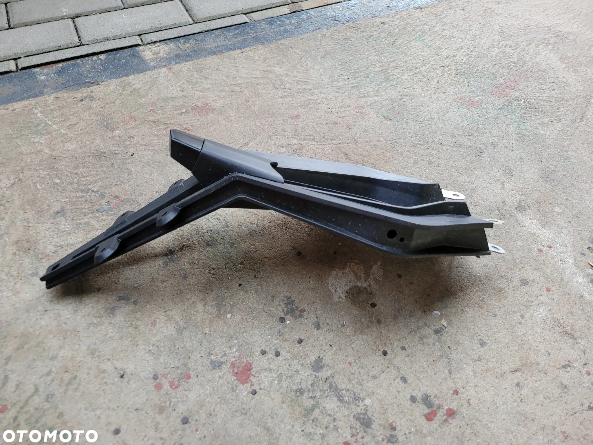 Mocowanie, podświetlenie tablicy rejestracyjnej, ogon KTM 1290 Super Duke - 11