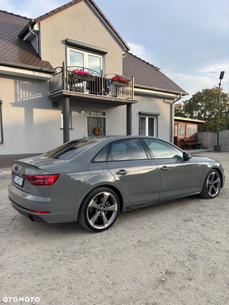 Audi A4 Limousine - 4